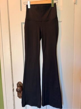 TNA Women's Black Flare Yoga Pants size XS